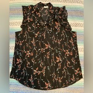 EUC Ruffle Trim Sleeveless Tie V-neck Top, size US M